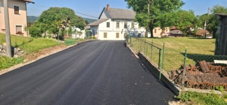 Preplastitve cest v občini Pivka za leti 2025 in 2026 1